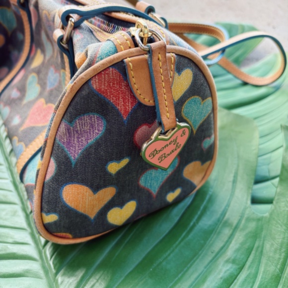 Vintage Rooney & Bourke Hearts Black Barrel Satchel + Pink Hearts Card/Coin Purs - Picture 2 of 12